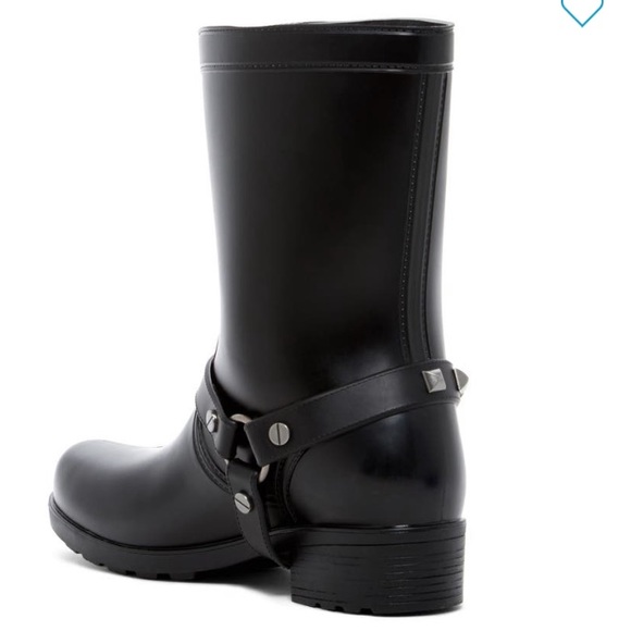 NEW Dirty Laundry Studded Rain Boot - Picture 2 of 8
